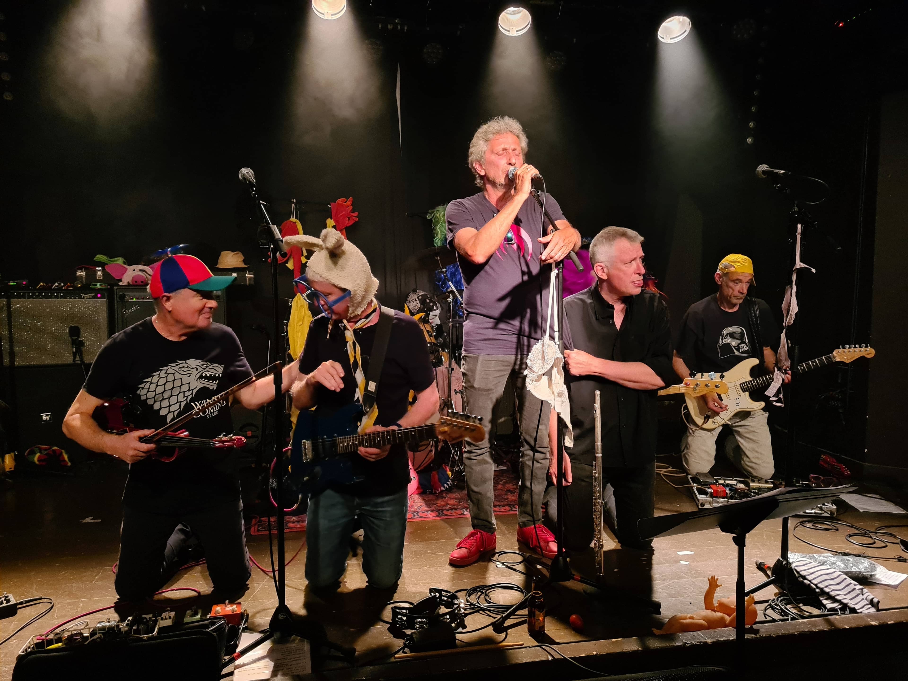 LES IGNOBLES DU BORDELAIS + GUESTS