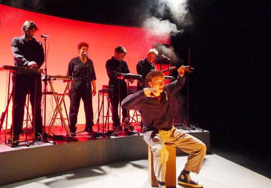 ''2043'',  Collectif Mensuel
