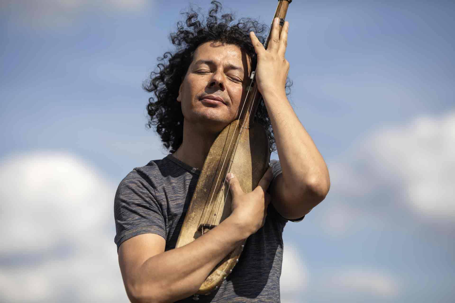 Aziz Sahmaoui & Flavia Coelho