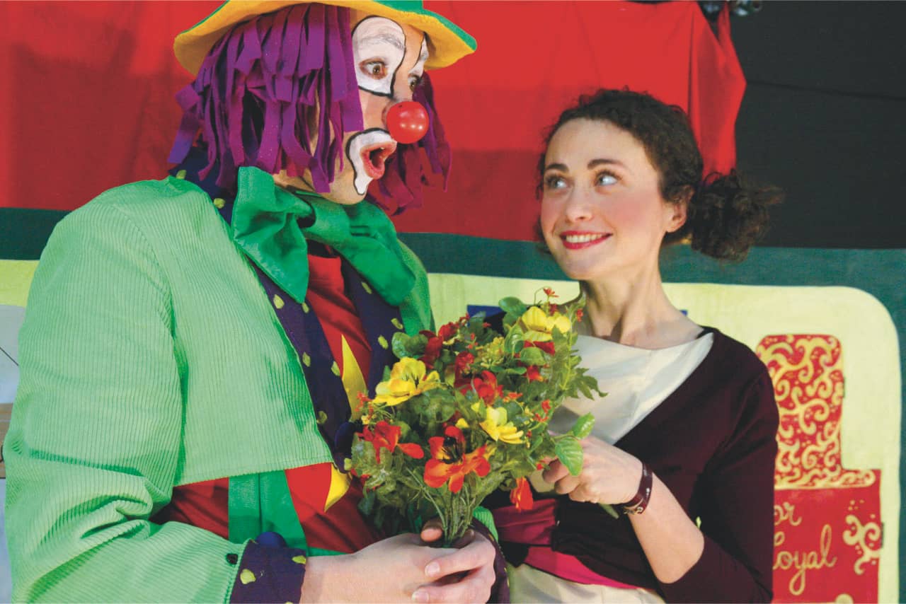 CAPUCINE FAIT SON CIRQUE