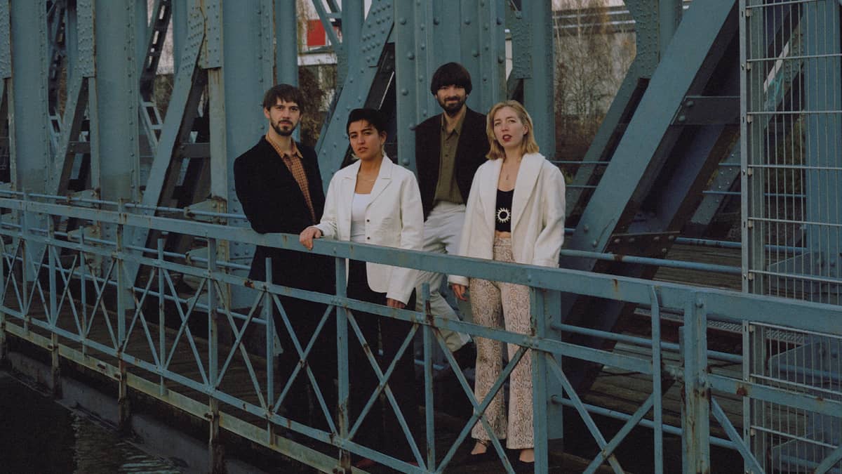 DERYA YILDIRIM & GRUP ŞiMŞEK