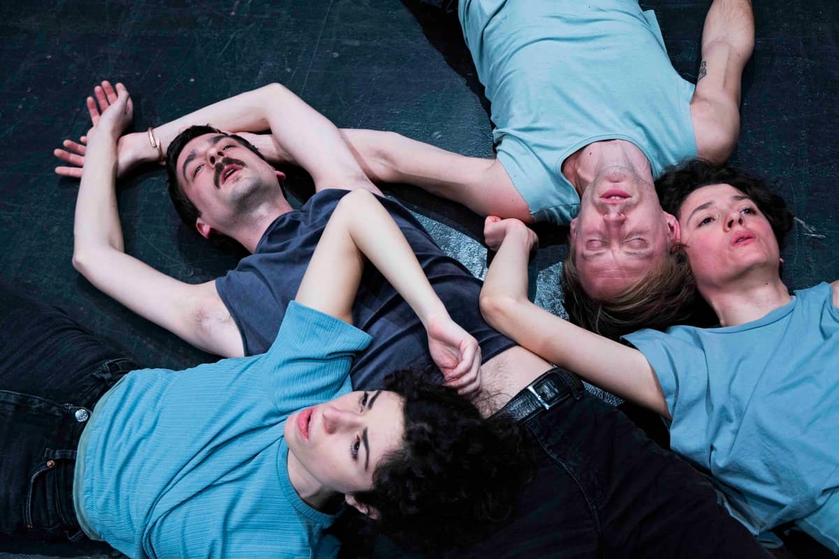 Hark ! Luísa Saraiva & Senem Gökçe Oğultekin