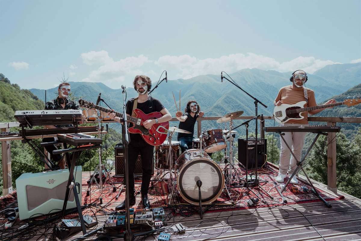 HOLLOW MOUNTAINS + POLARYS