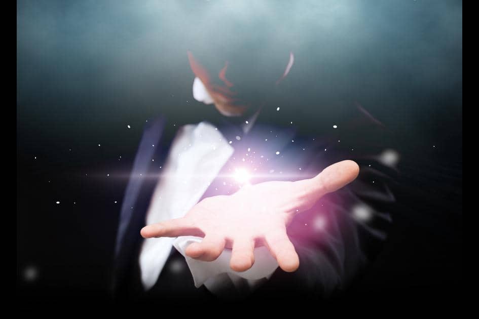 LES MAÎTRES DE L’ILLUSION