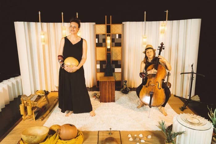 LOÉLA • Ceïba & Laura Caronni