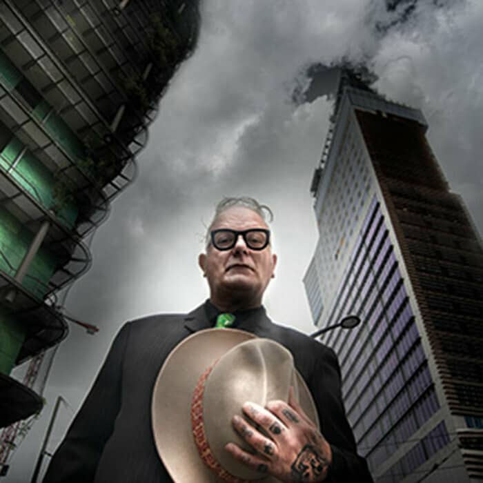 SANSEVERINO – LES DEUX DOIGTS DANS LA PRISE