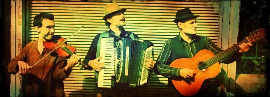 Trio Carabal
