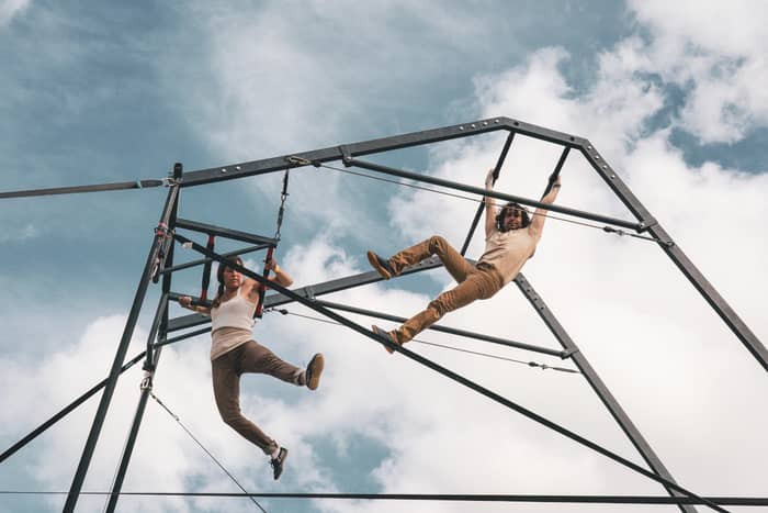 VIS DANS LE VIDE • Compagnie Crazy R