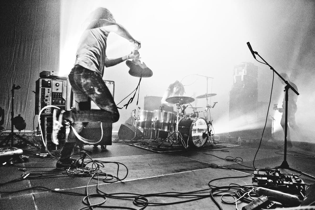 A Place To Bury Strangers + Numb.er