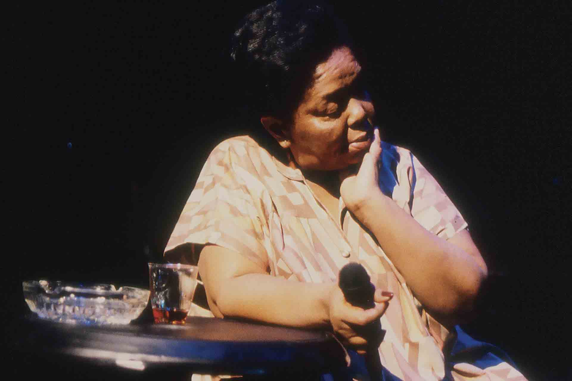 Cesária Évora : La diva aux pieds nus