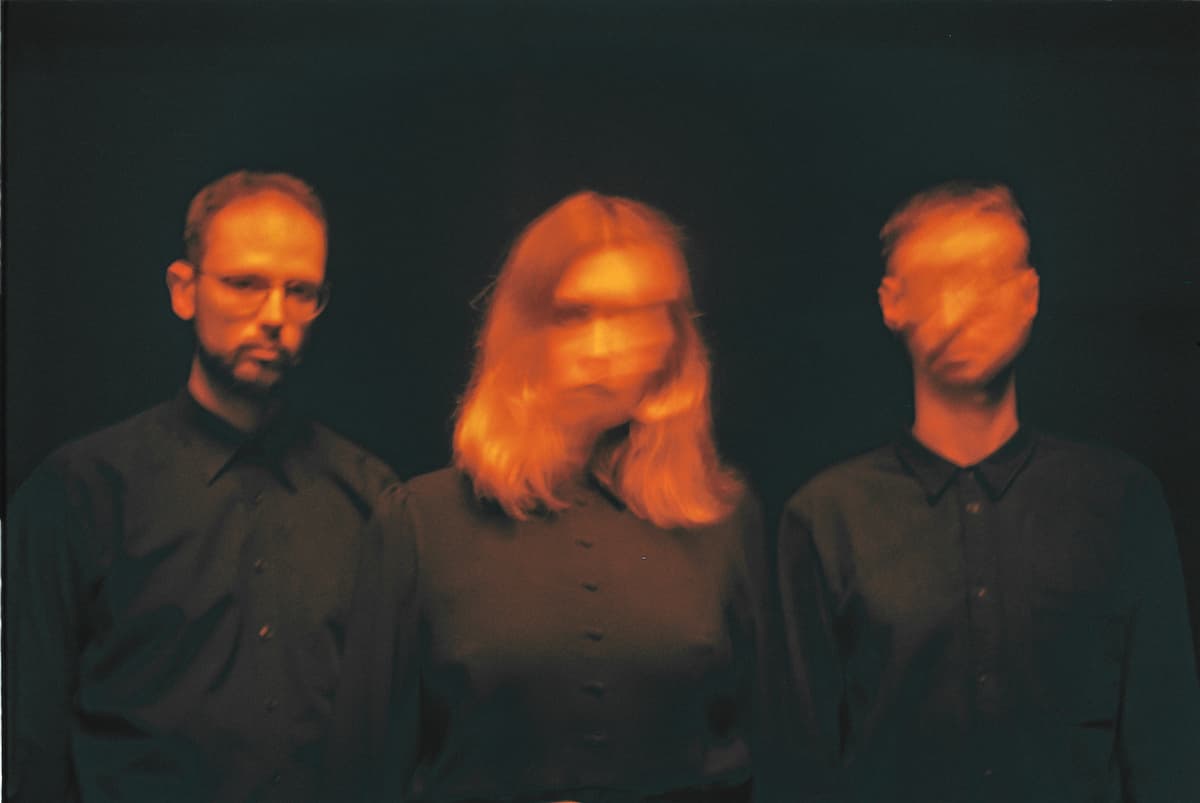 Dlina Volny + Jennifer Touch