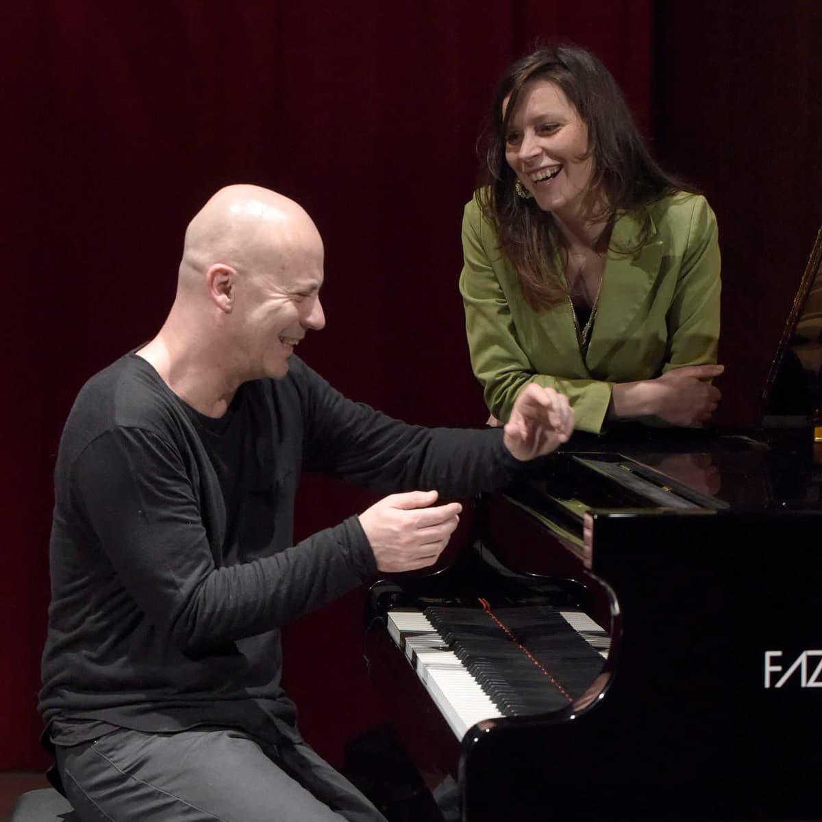 ELSA MARTIN ET STEFANO BATTAGLIA : « SFUEÂI »