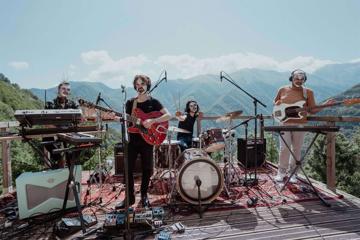 HOLLOW MOUNTAINS + POLARYS