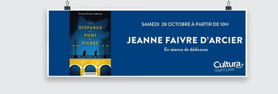 Jeanne Faivre d'Arcier en dédicace