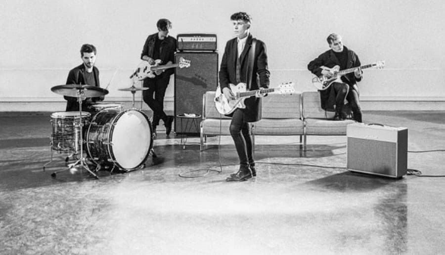 LAST TRAIN + IVAN & THE PARAZOL + THÉ VANILLE