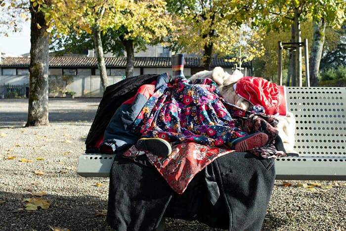 LES ABSENTS • Compagnie l’Aurore
