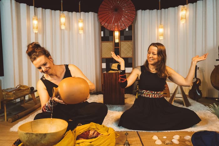LOÉLA • Ceïba & Laura Caronni