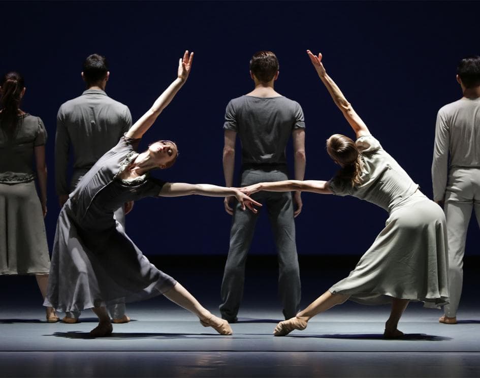 Malandain Ballet Biarritz - Nocturnes / Minuit et Demi ou Le Cœur Mystérieux