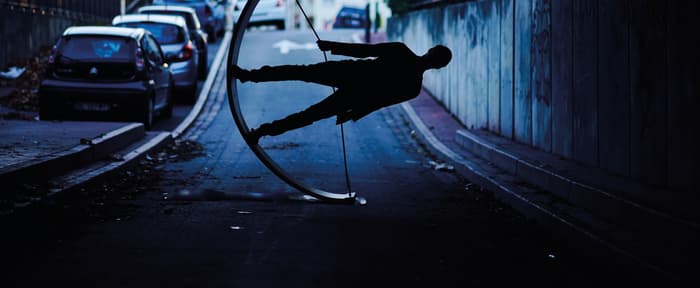 ''Marcher sur un fil'' - Les Escales