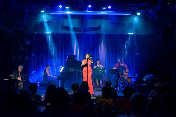 Maria Dolores y Amapola Quartet