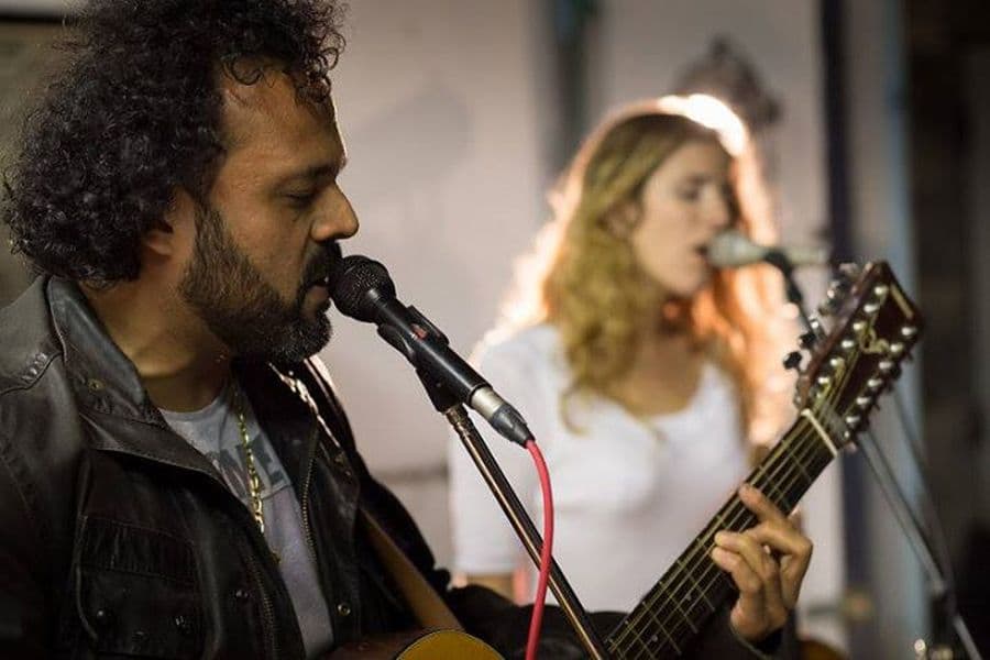 Milos Unplugged