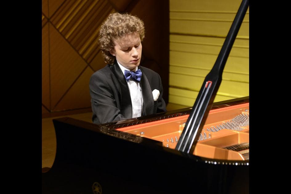 NIKOLAY KHOZYAINOV / PIANO