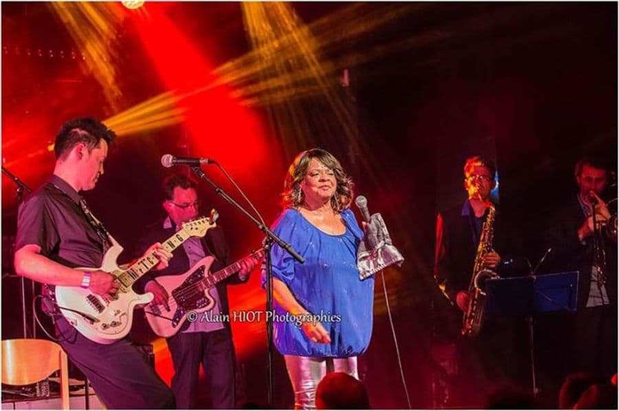 Sandra Hall & The French Blues Explosion