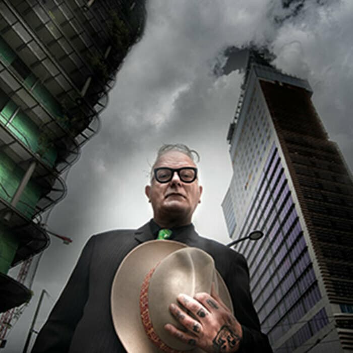 SANSEVERINO – LES DEUX DOIGTS DANS LA PRISE