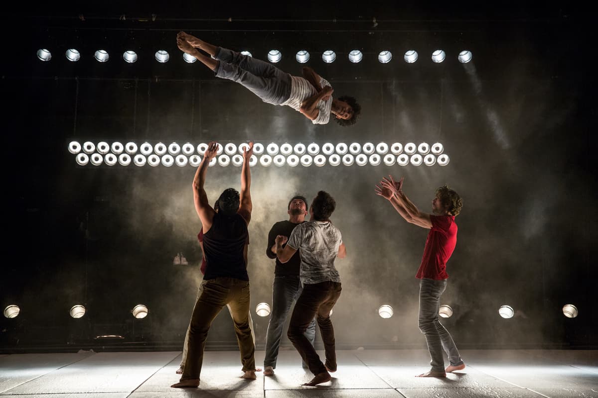 Somos - Cie El Nucleo