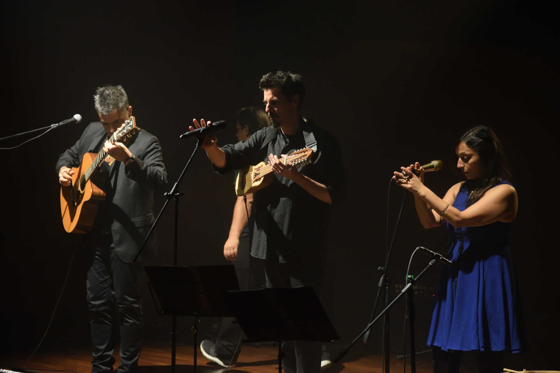 Ángel & Javiera Parra « Hommage à Violeta Parra »