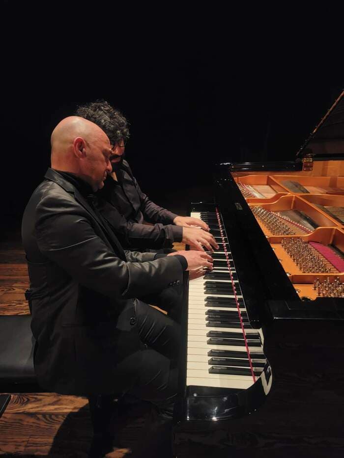 Duo OANA, piano à 4 mains avec Cyril Phélix et Artavazd Kachatrian