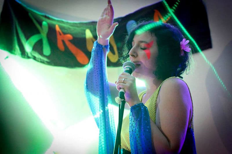 Electro Hip Hop VS Dark Folk