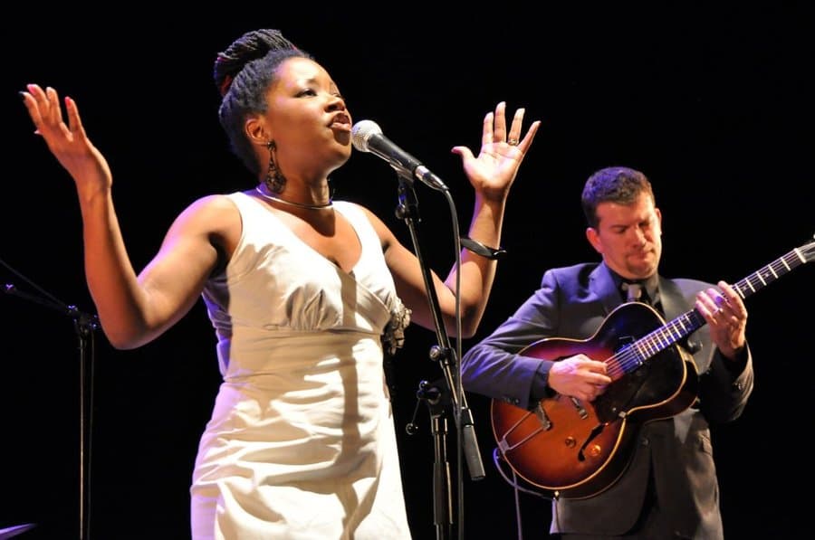 GOSPEL : MONIQUE THOMAS