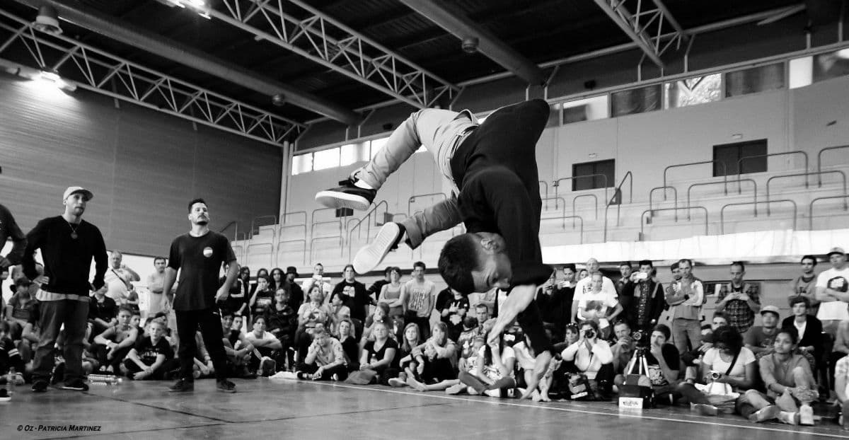 LA SMALA PRESENTE : DANCE TO THE MUSIC !