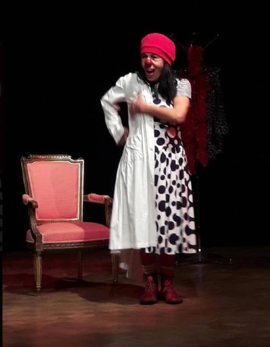 Marie Le Roux dans ''Si ! si ! J'vous dis qu'il m'l'a dit !'' - Festival Wonder Pipelettes