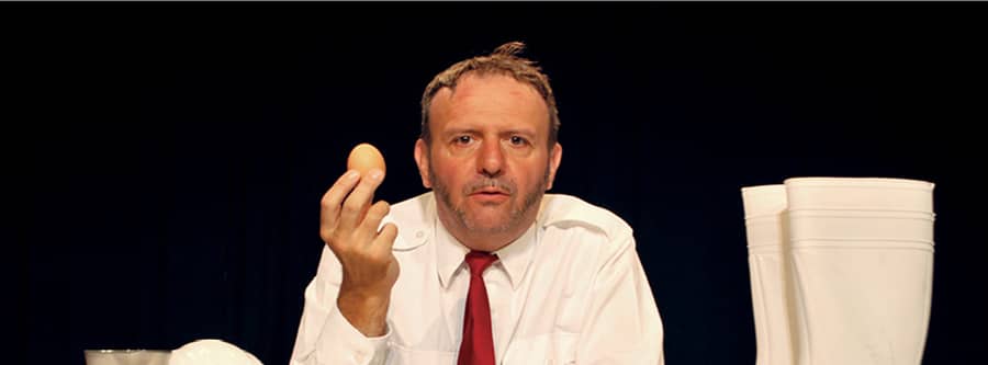 Pourquoi les poules préfèrent être élevées en batterie