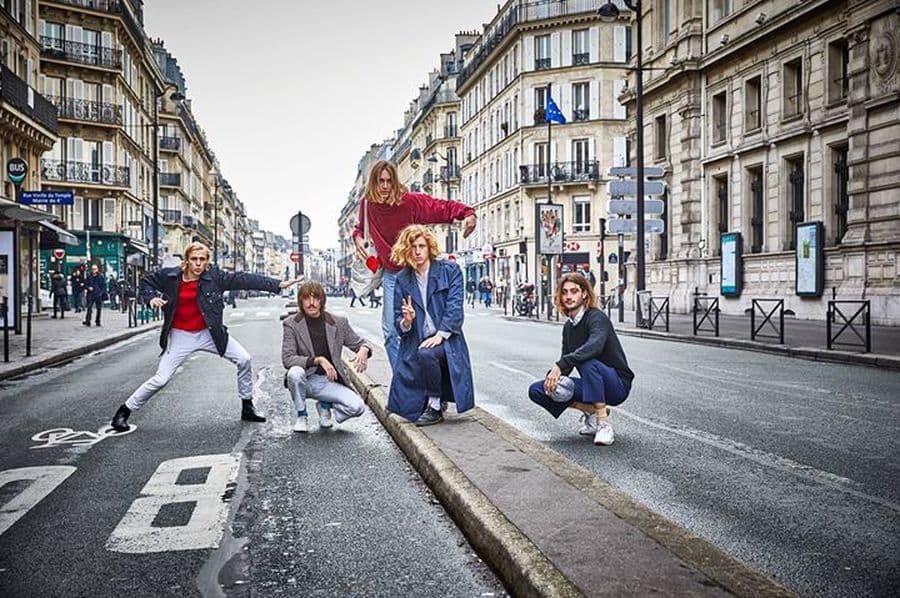 Vie sauvage . collection hiver 2017 : avec Parcels + guests