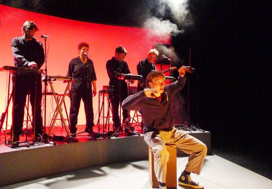 ''2043'', Collectif Mensuel