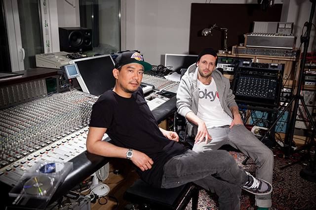 Chopstick & Johnjon