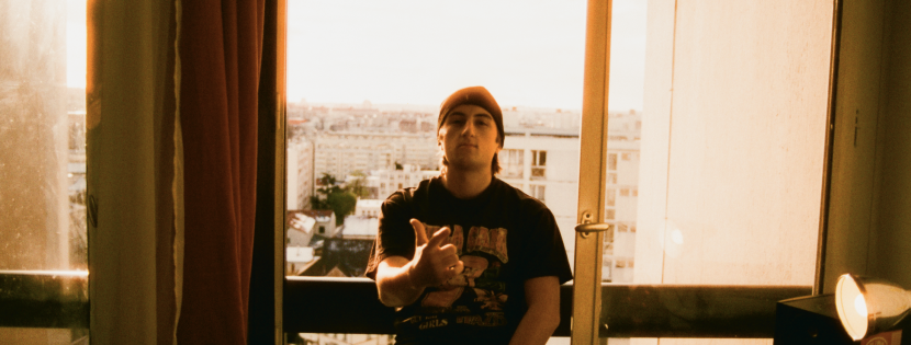 H JEUNECRACK