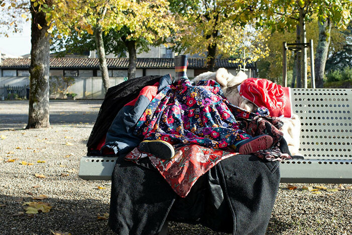 LES ABSENTS • Compagnie l’Aurore