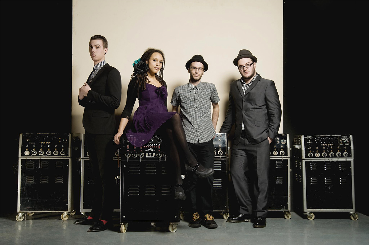 THE SKINTS