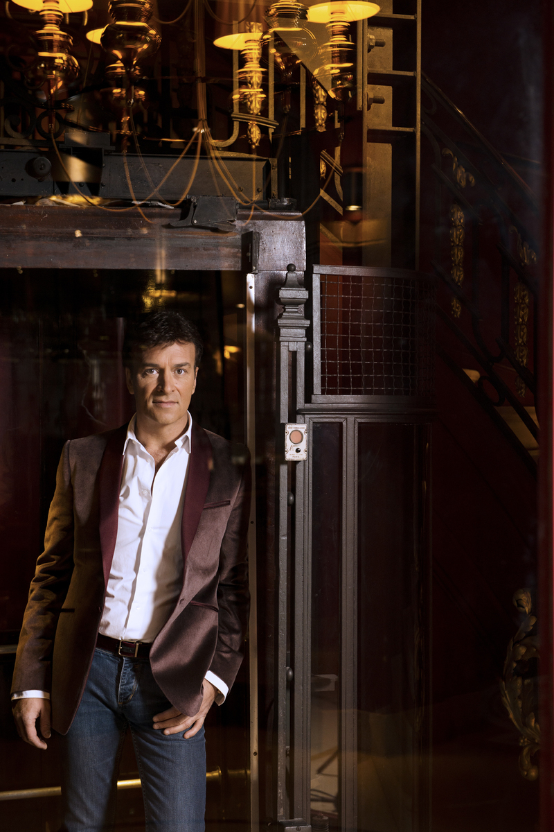 TONY CARREIRA